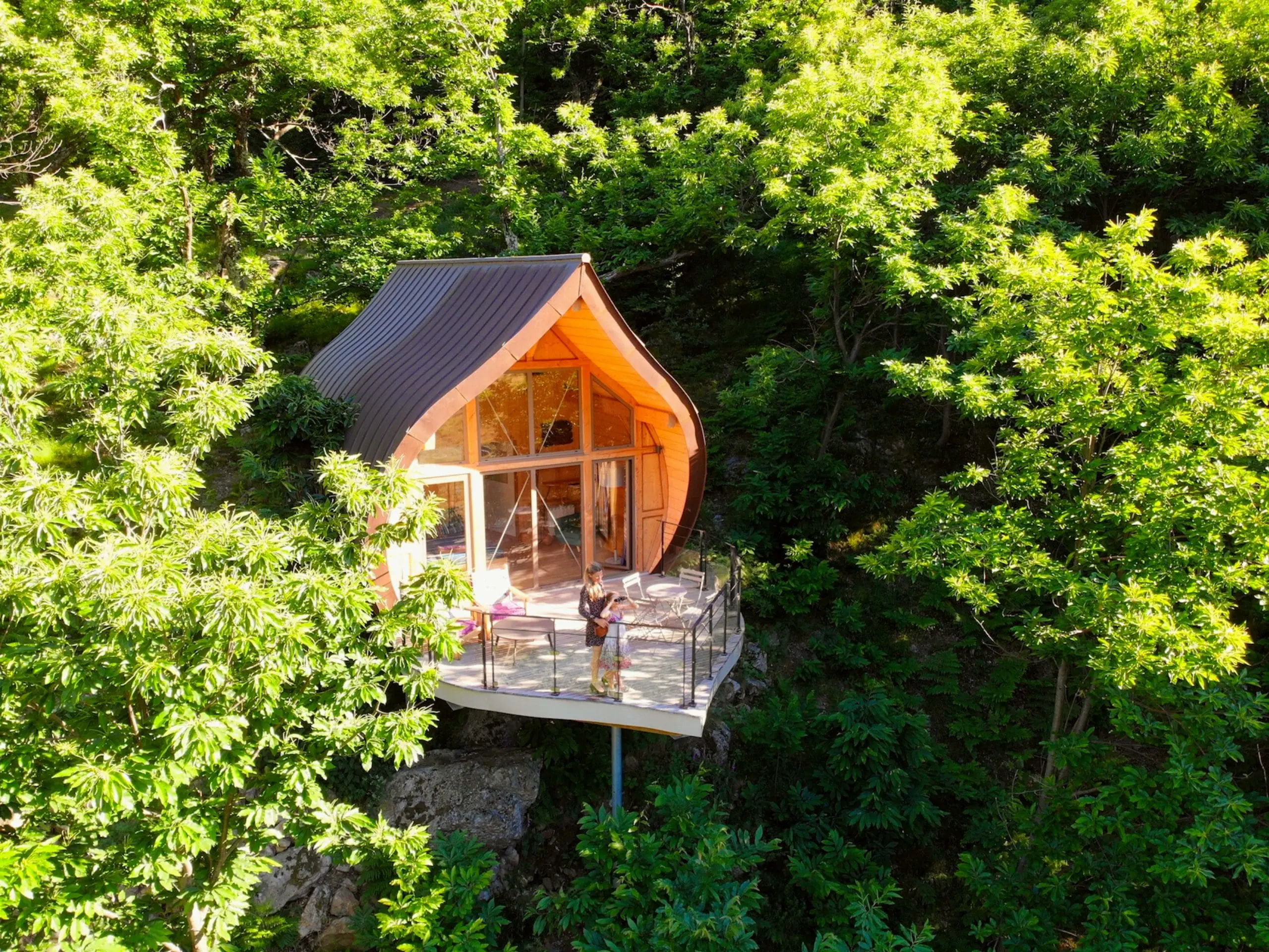 Les Cabanes du Loup bleu