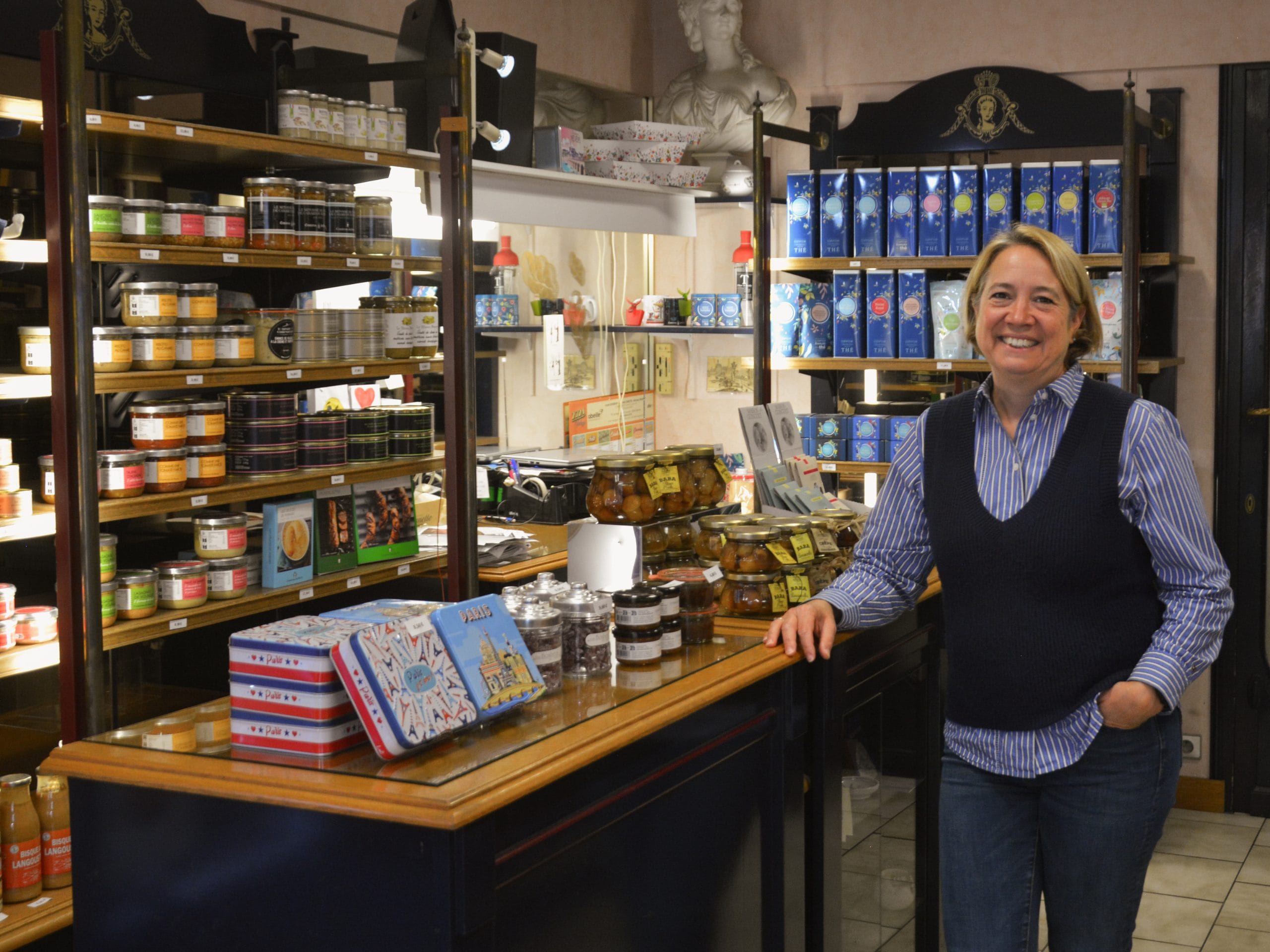 L'intérieur de l'épicerie À Table