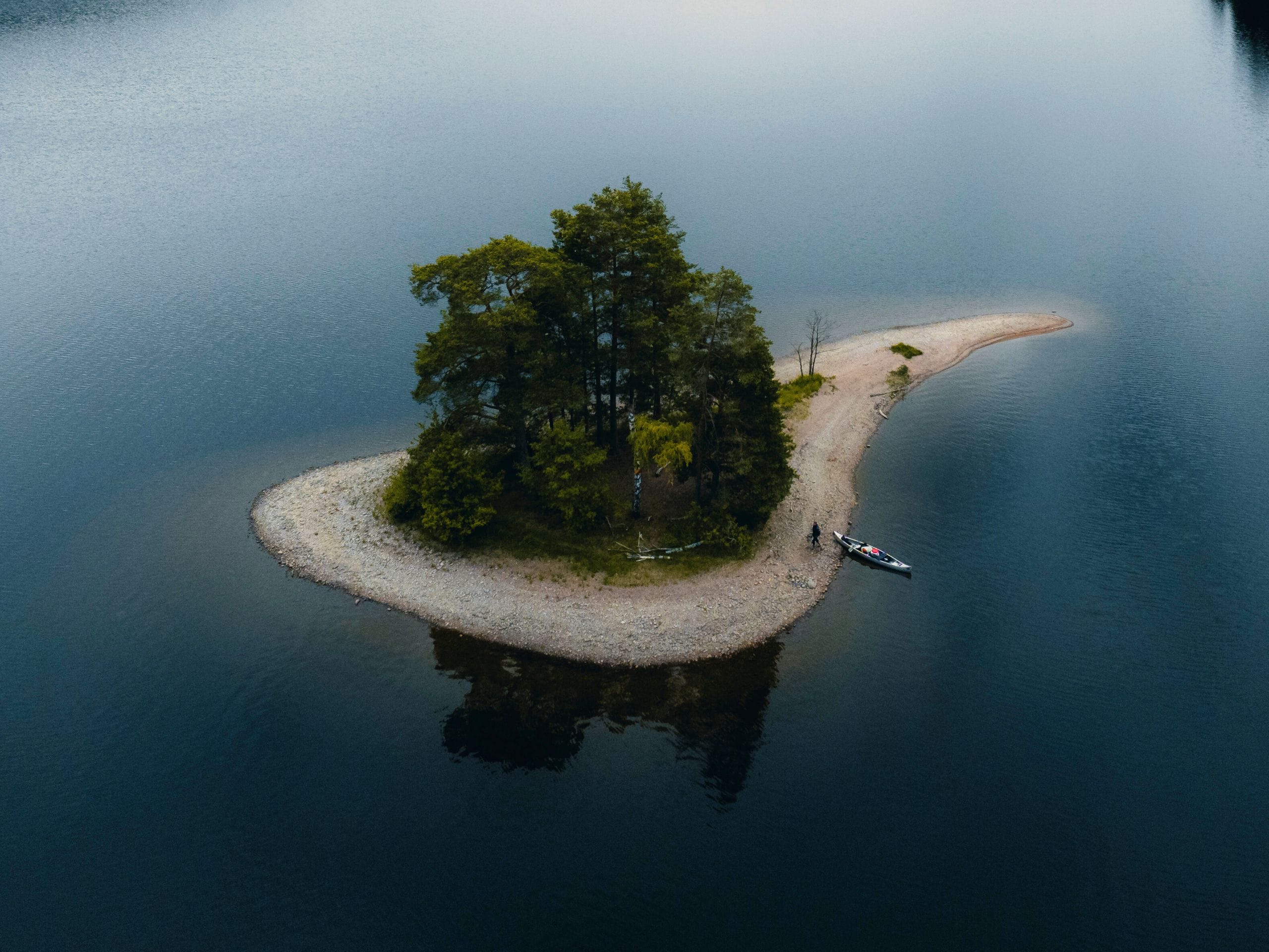 Île sauvage en Suède.