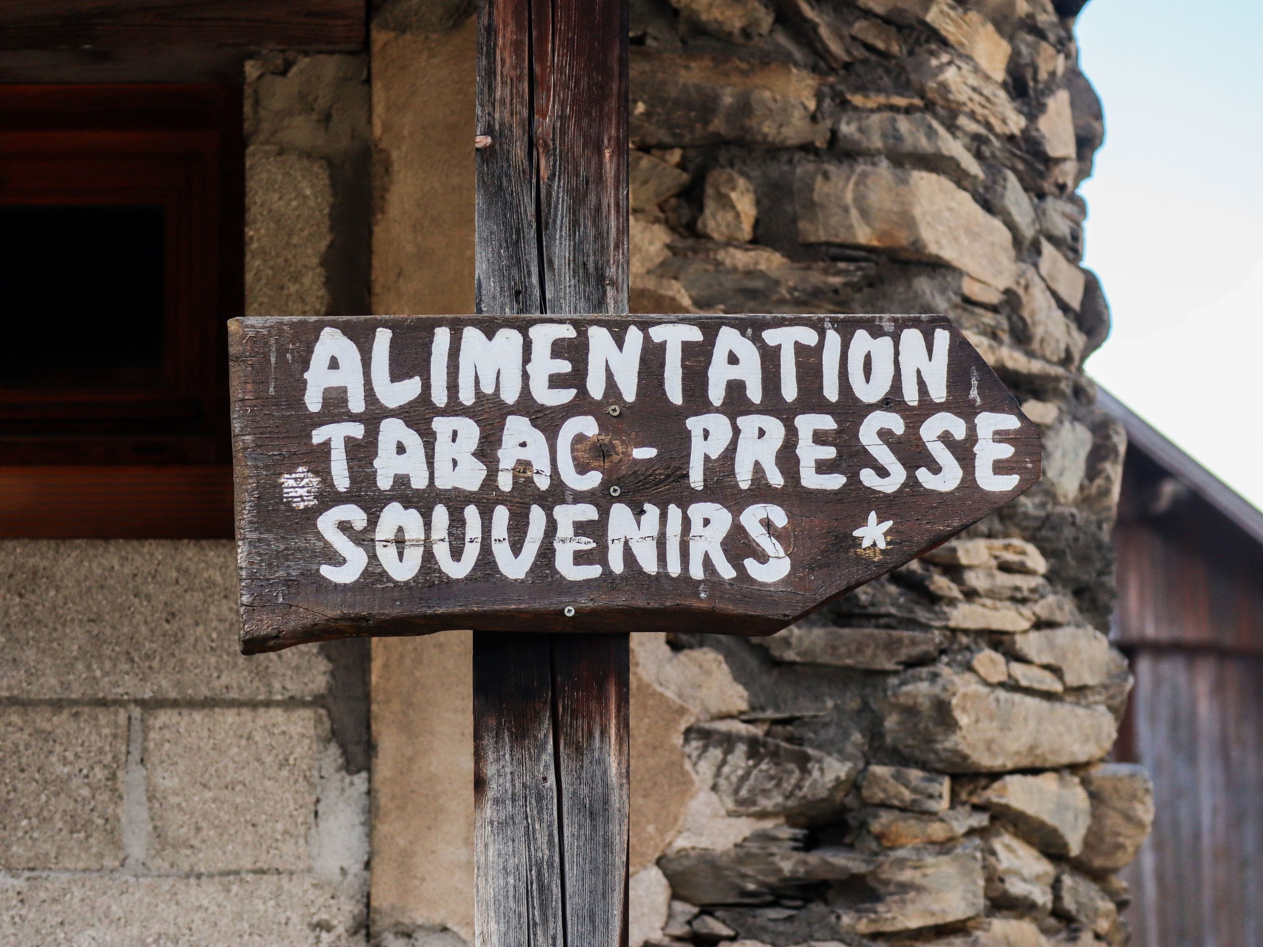 Par ici le bonheur 👉 ©Mathieu Pereira