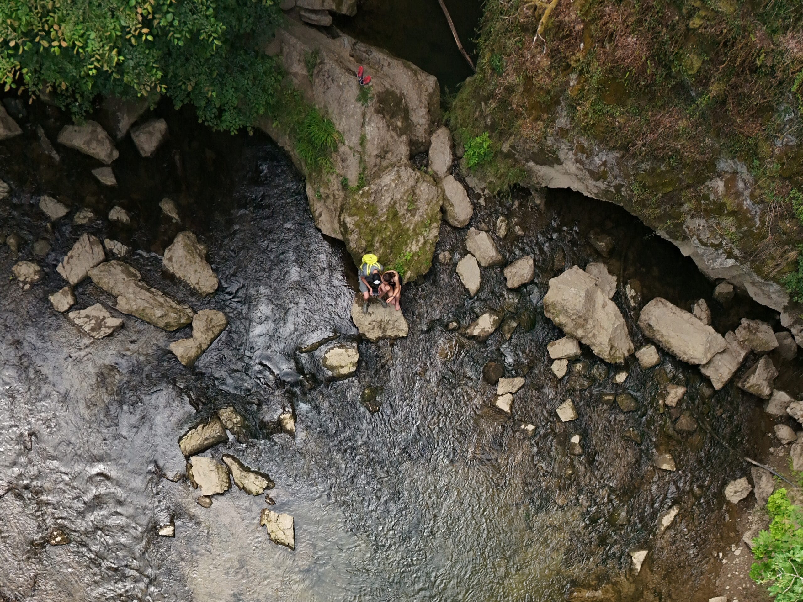 Dans la rivière