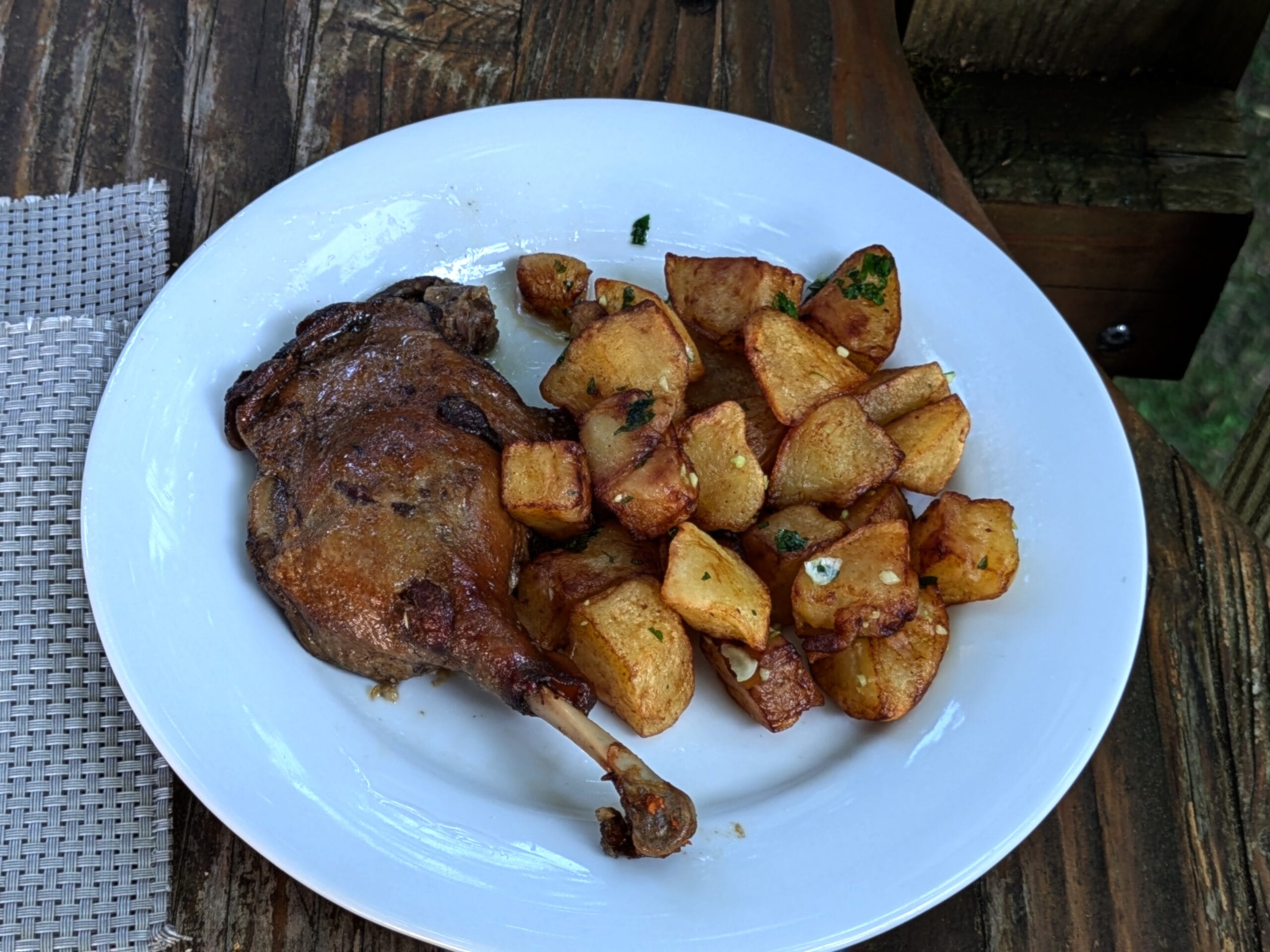 Assiette de confit de canard
