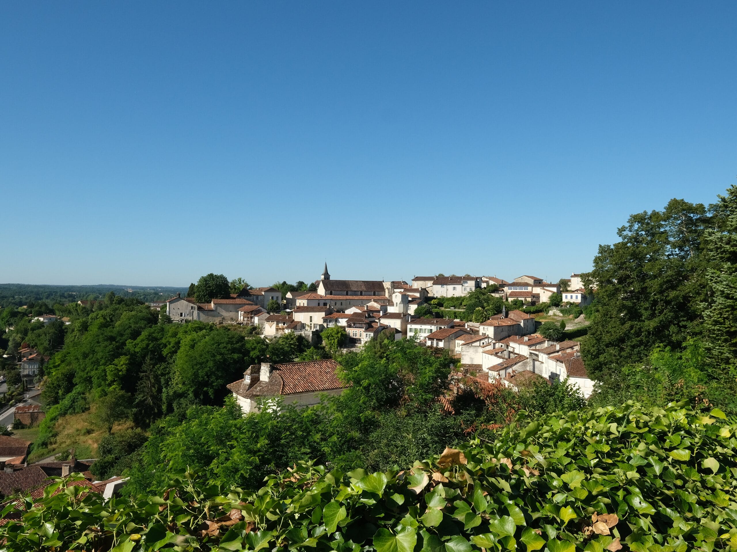 Vue sur Aubeterre