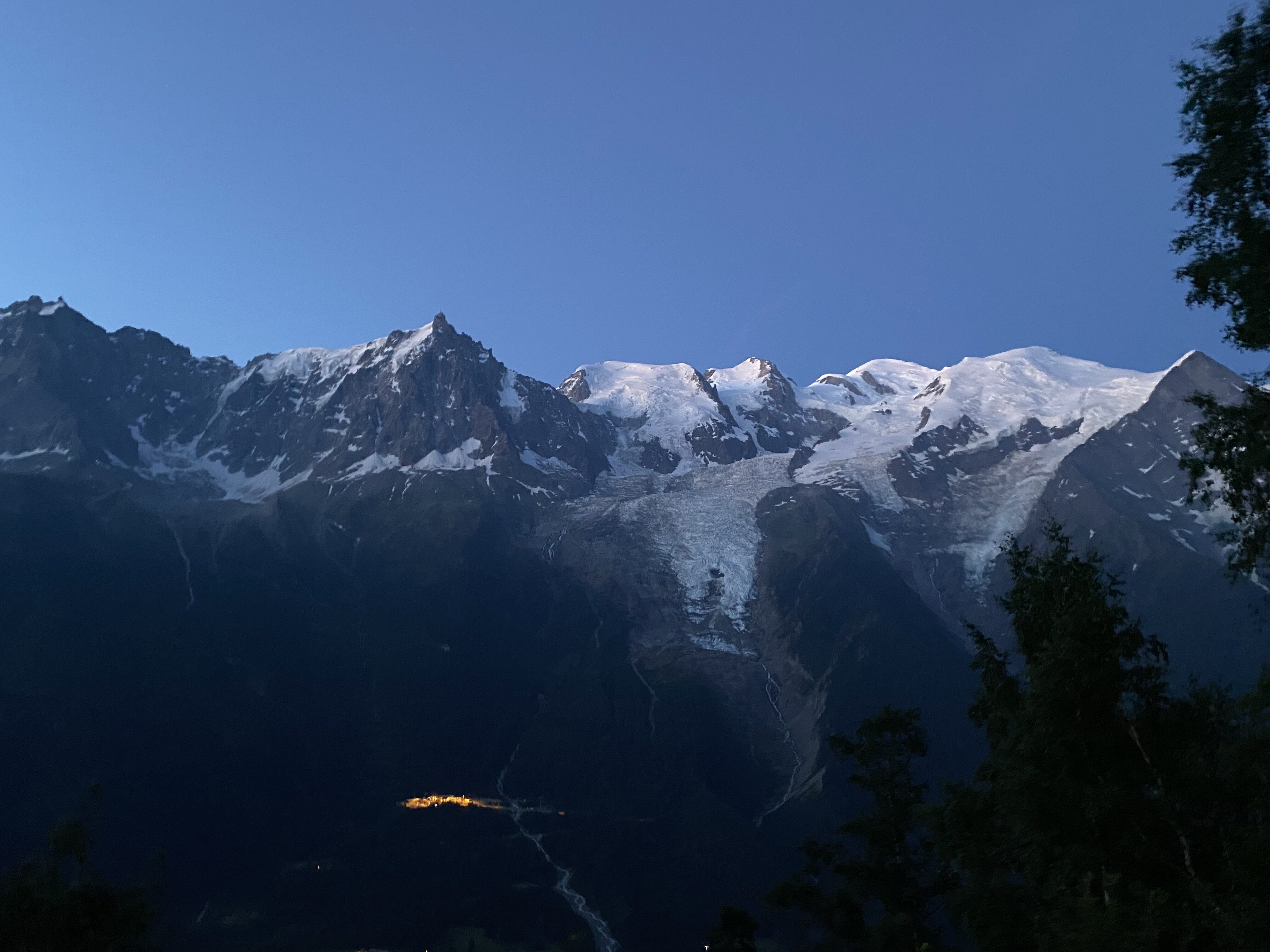Le Mont Blanc se réveill