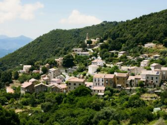 Vue sur le village d'Ajaccio